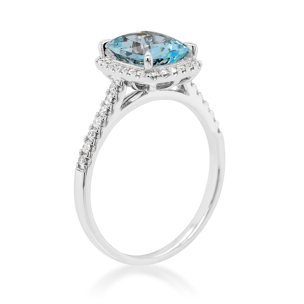 18ct White Gold Cushion Cut Aquamarine & Diamond Halo Ring T