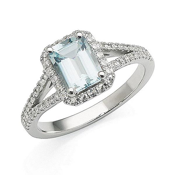 9ct White Gold 8x6mm Aquamarine & Diamond Dress Ring TDW 0.3