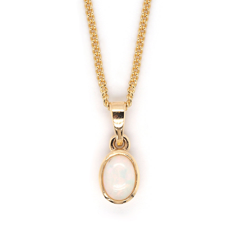 Von Treskow Luxe 9ct Yellow Gold Oval Natural Opal Pendant O