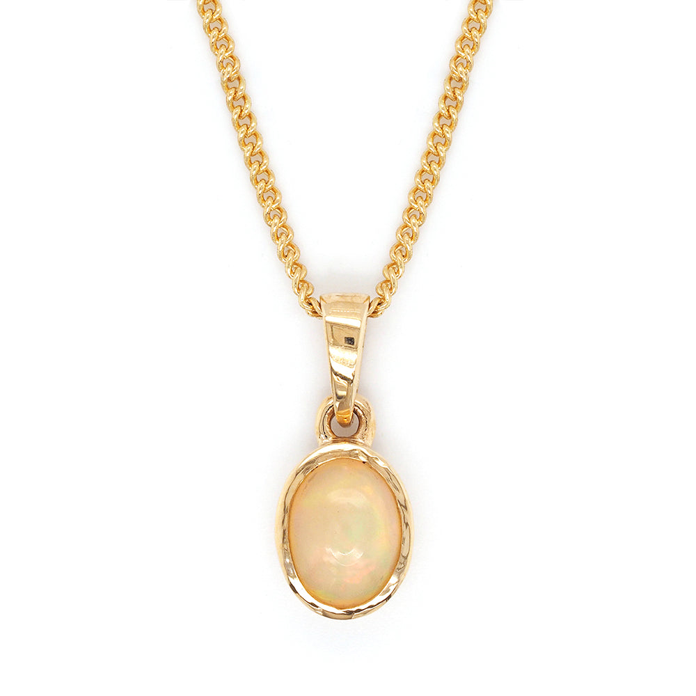 Von Treskow Luxe 9ct Yellow Gold Oval Natural Opal Pendant O