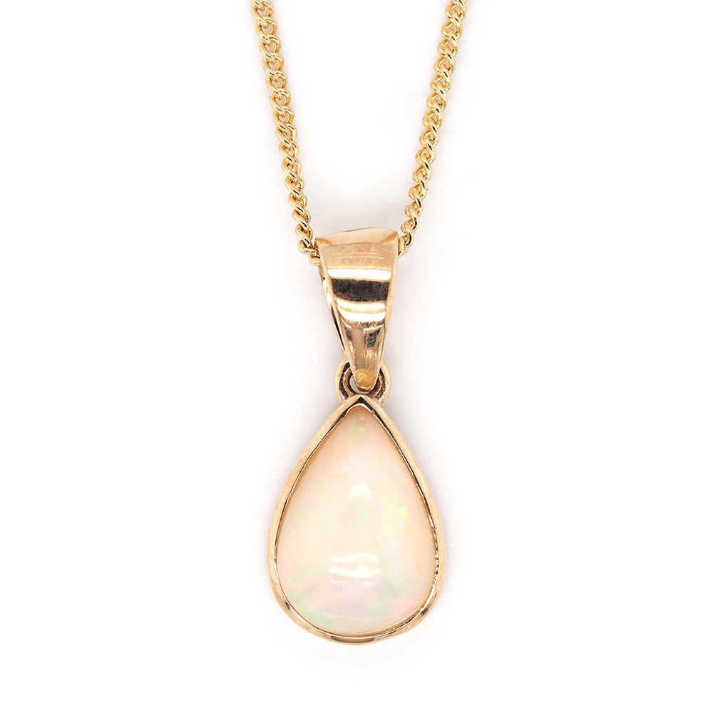 Von Treskow Luxe 9ct Yellow Gold Pear Shaped Opal Pendant OP