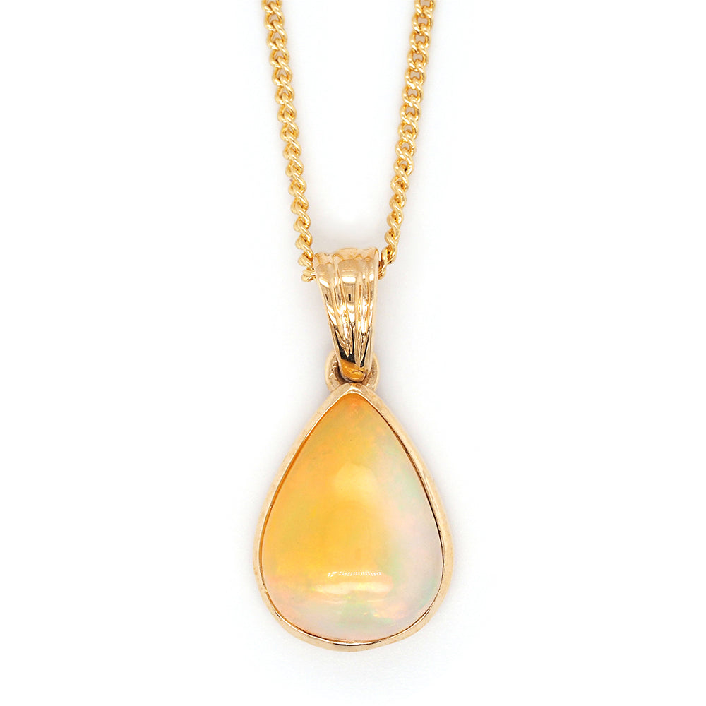 Von Treskow Luxe 9ct Yellow Gold Pear Shaped Opal Pendant OP