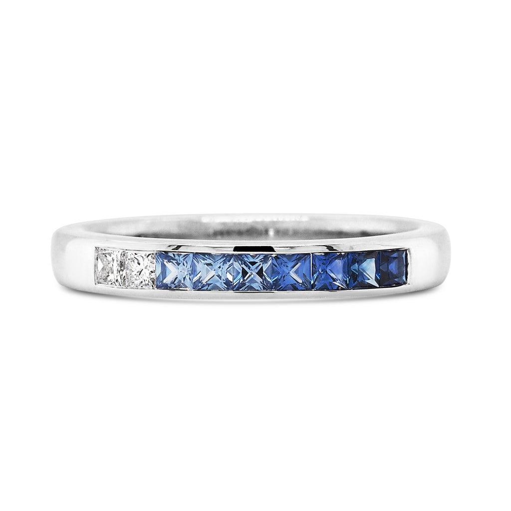 18ct White Gold Ceylon Sapphire & Diamond Ring TDW: 0.10CT