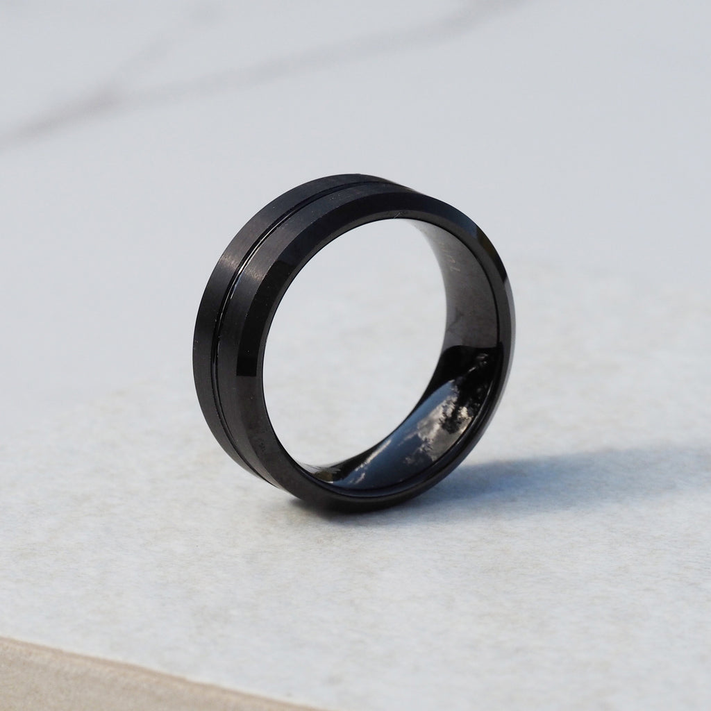 Blaze Tungsten Matte Black Polished Centre Line Ring TSR2