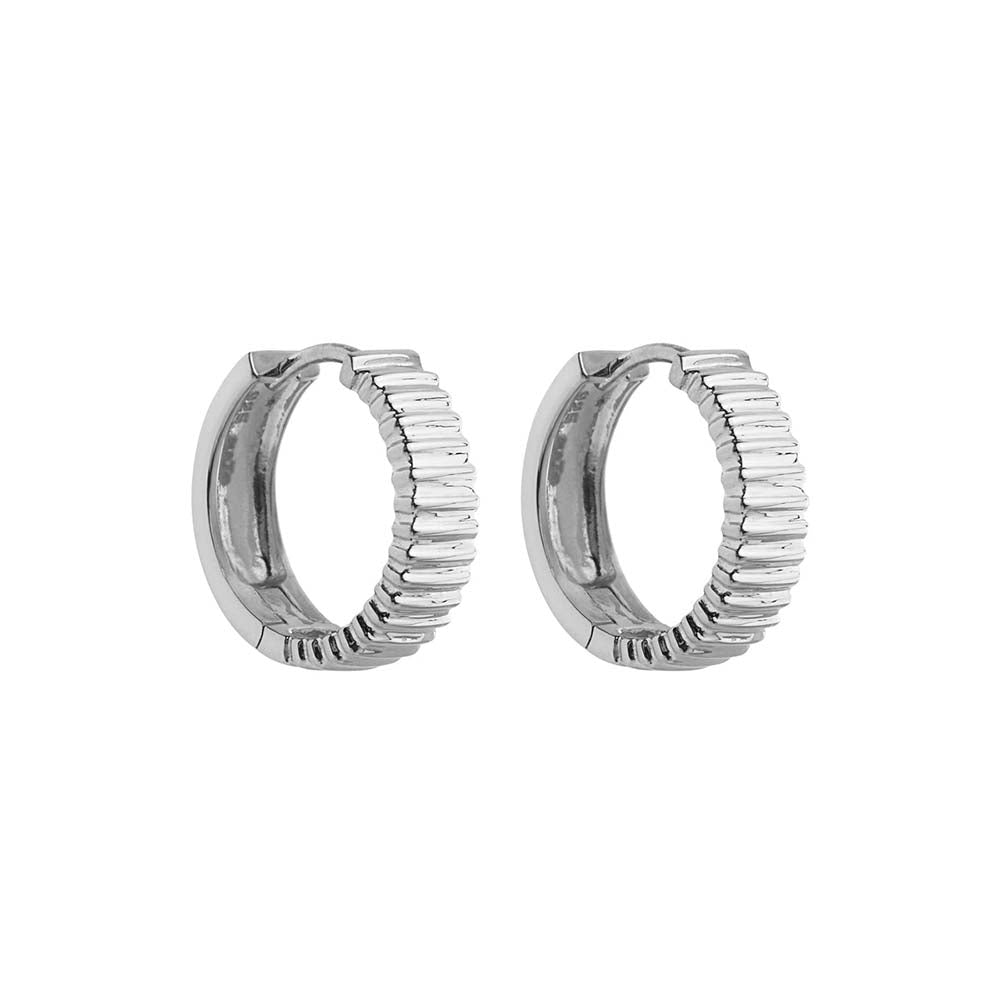 Najo 'Raya' Sterling Silver 16mm Huggie Earrings E6710