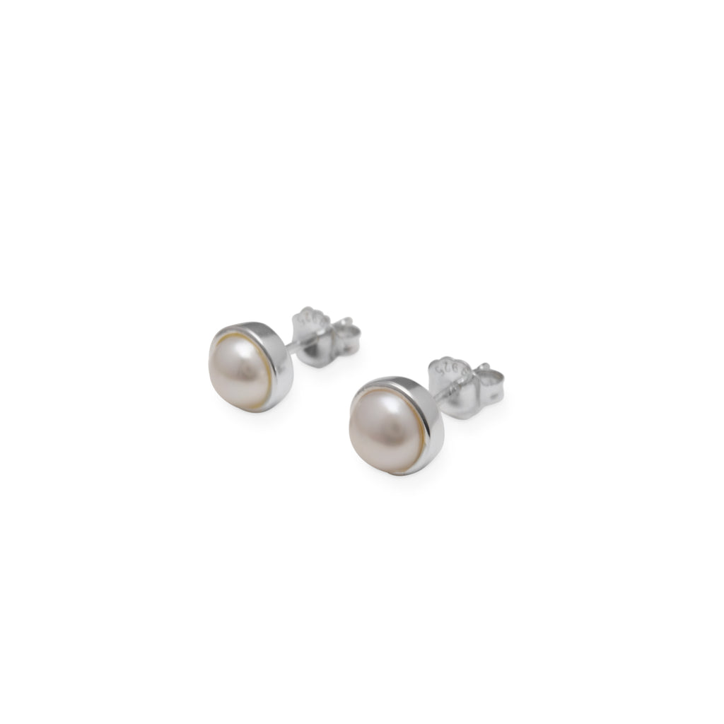 Von Treskow Sterling Silver Freshwater Pearl Stud Earrings F