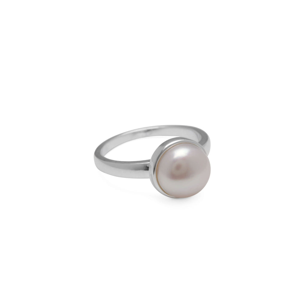 Von Treskow Sterling Silver Pearl Dome Ring FWR02-S