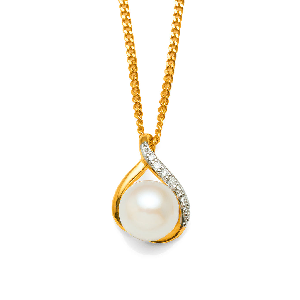 9ct Gold 8mm White Fresh Water Button Pearl & Diamond Pendan