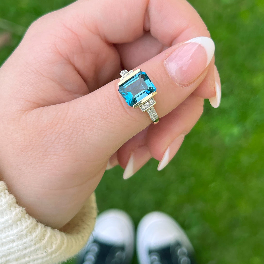 9ct Gold Emerald Cut London Blue Topaz & Diamond Ring TDW 0.