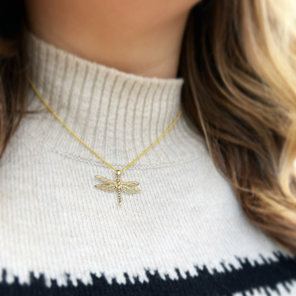 9ct Yellow Gold Dragonfly Pendant