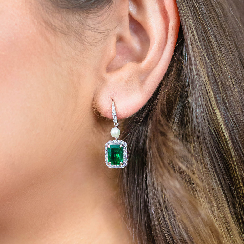 Georgini 'Gifts Nollaig' Green Cubic Zirconia Pearl Earrings