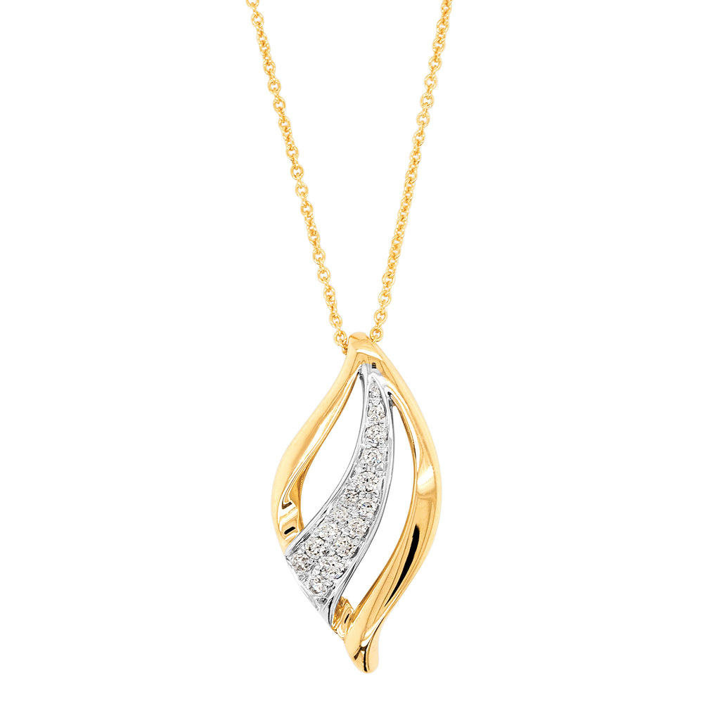 9ct Yellow Gold Open Leaf Diamond Centre Pendant TDW 0.10CT