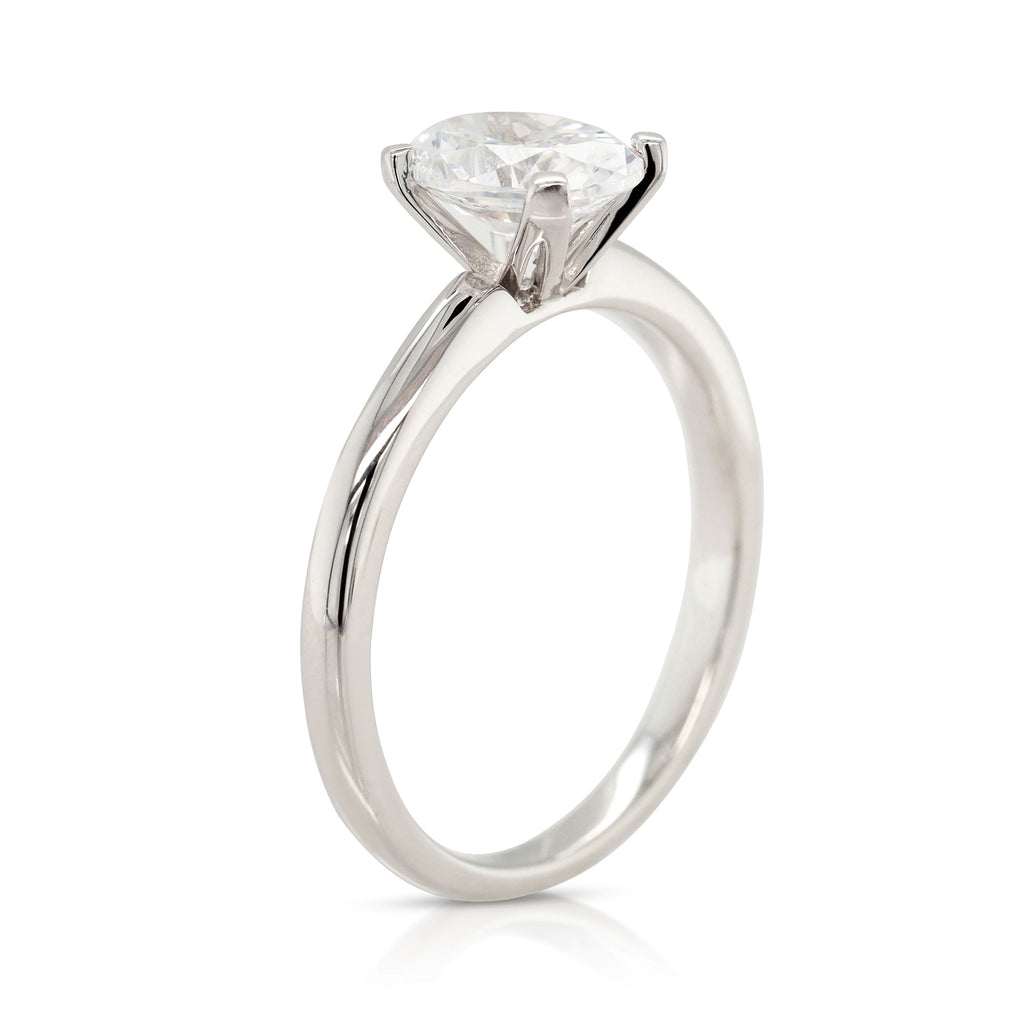 Evergem 9ct White Gold Oval Solitaire Cubic Zirconia Ring R1