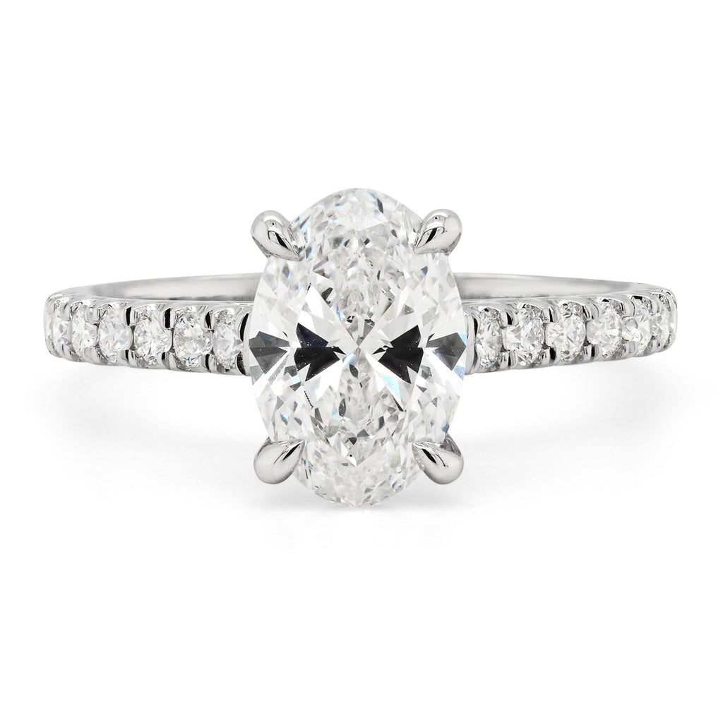 18ct White Gold Oval Lab Grown Diamond Engagement Ring TDW1.