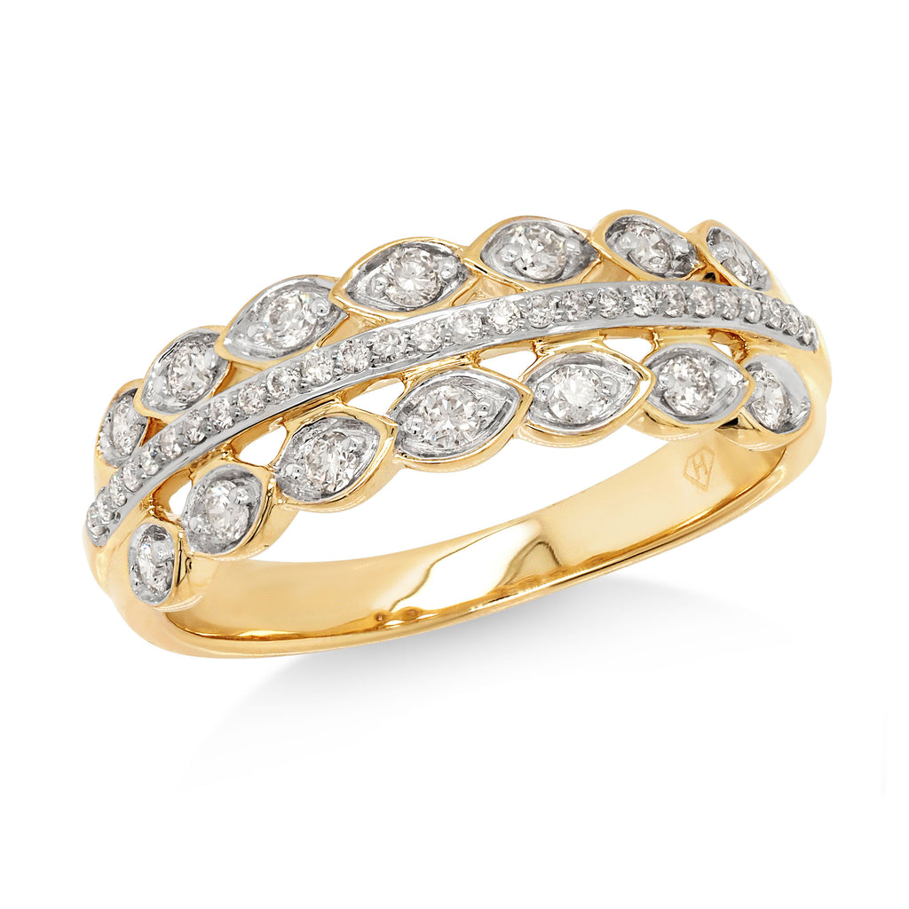 9ct Yellow Gold Triple Row Diamond Ring TDW: 0.32CT