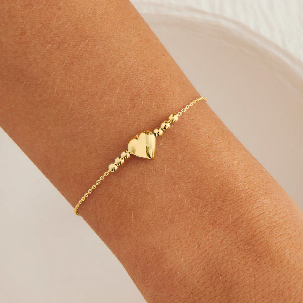 Najo Amore Gold-Tone Heart Charm Bracelet B7124